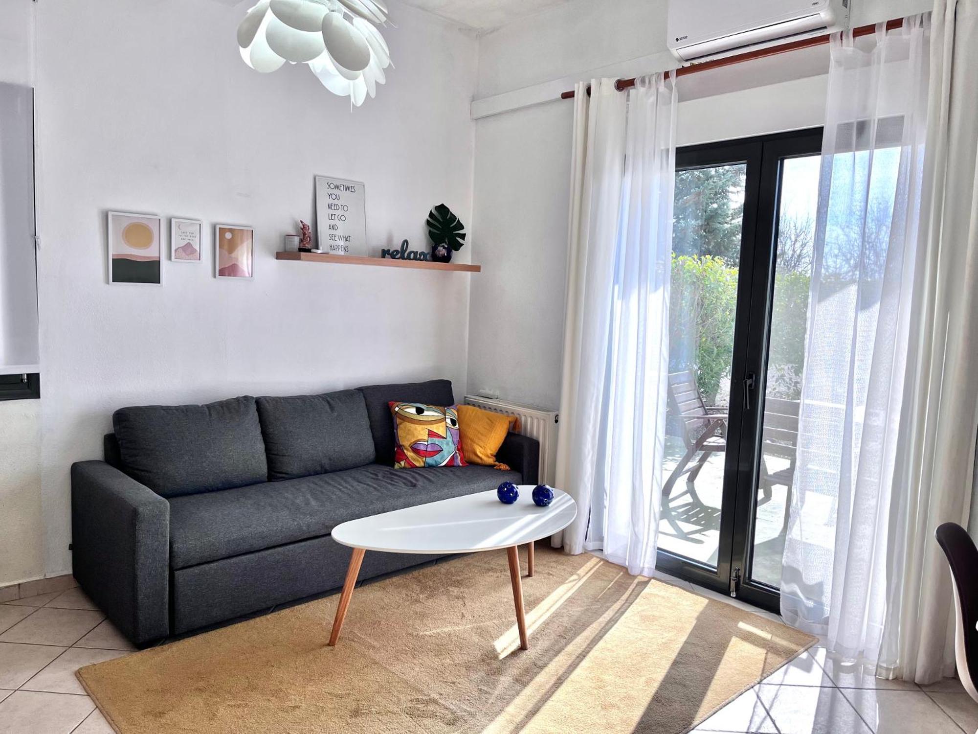 Sunny 2, Two-bedroom House With Parking Apartment Komotini
